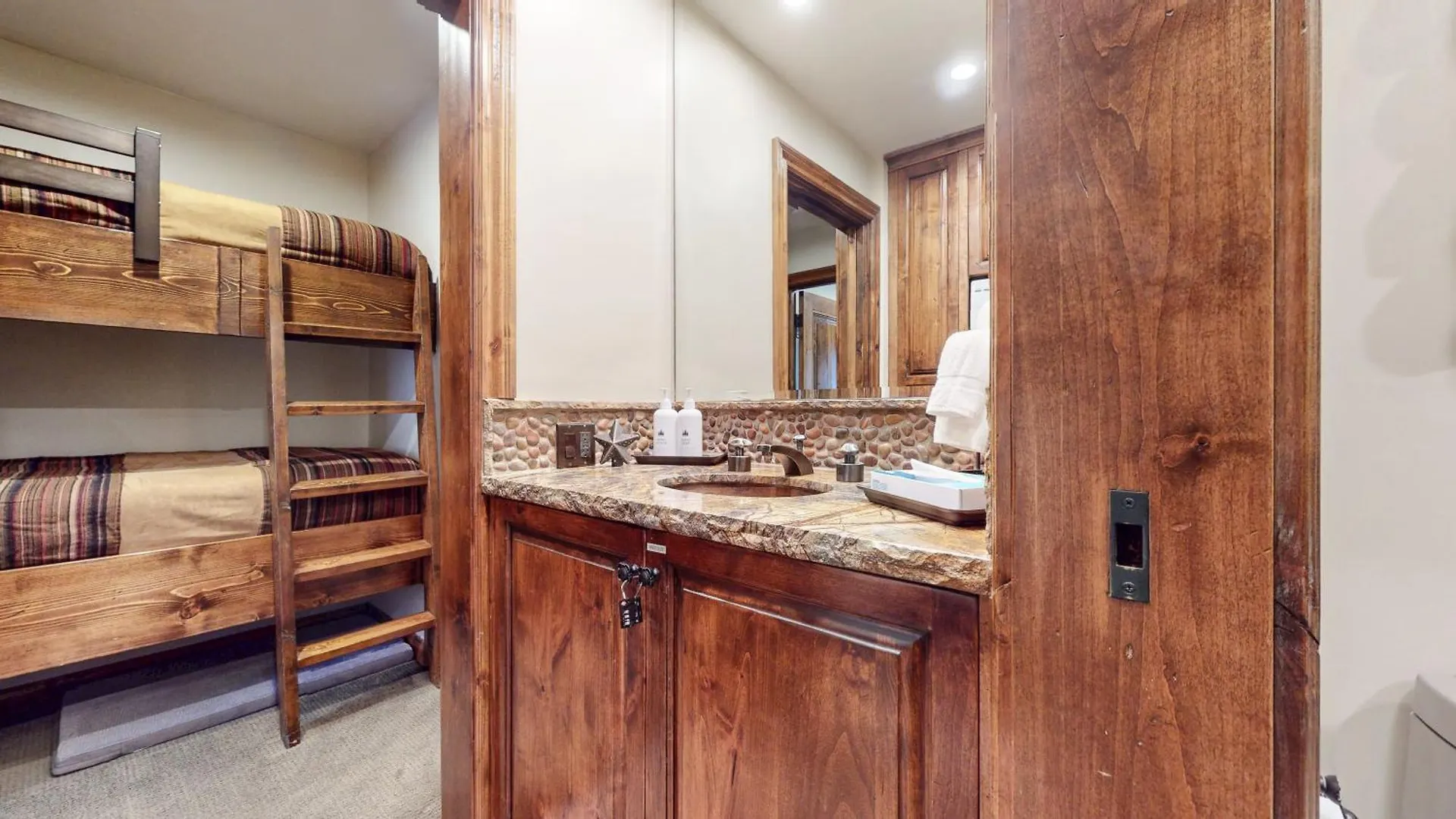 Snowcreek 269 Condo Mammoth Lakes 0*,  Verenigde Staten